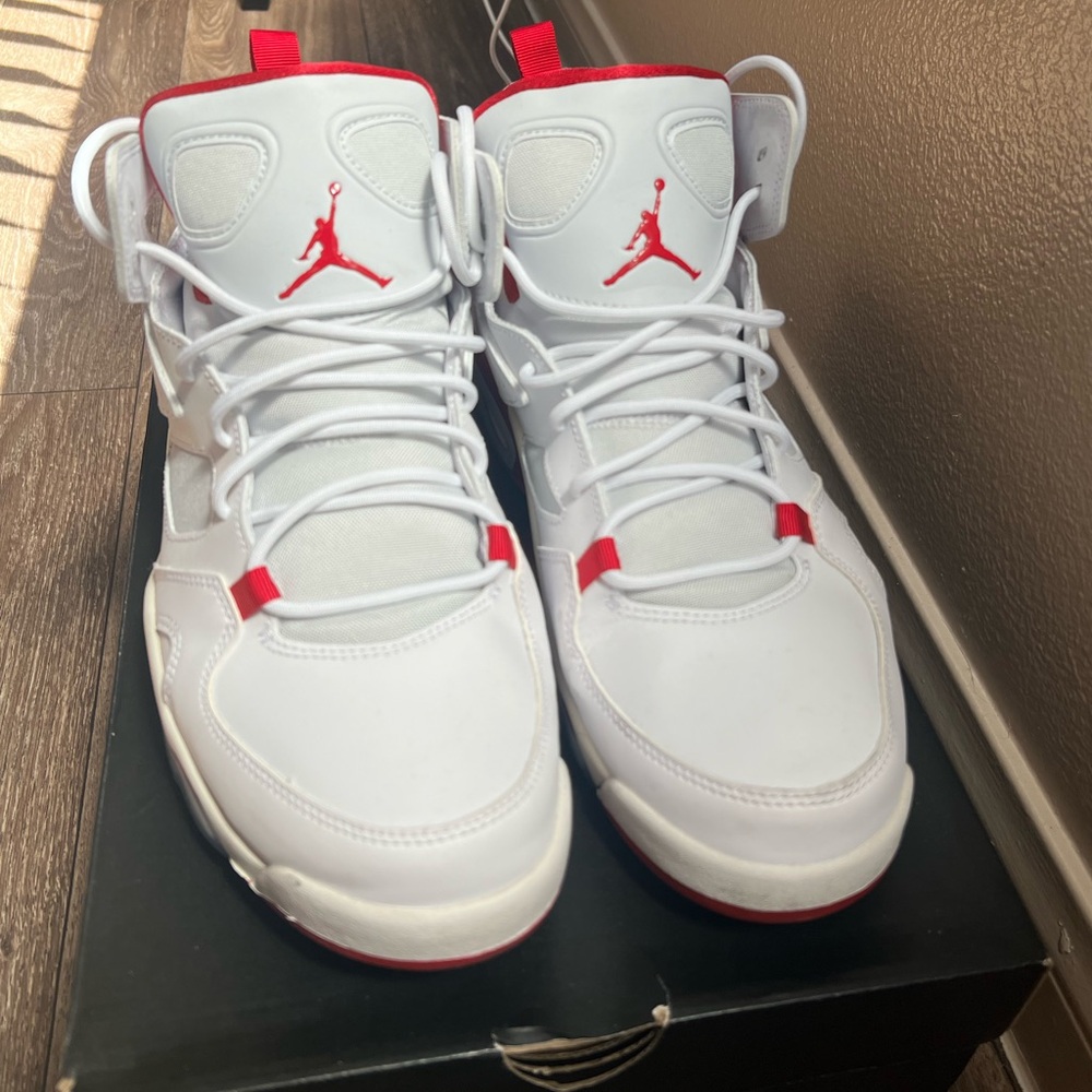 JORDAN FLIGHT CLUB ‘91 Size 11